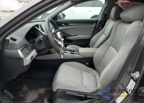 2019 Honda Accord Lx z USA, uszkodzony, nr VIN 1HGCV1F1XKA019657